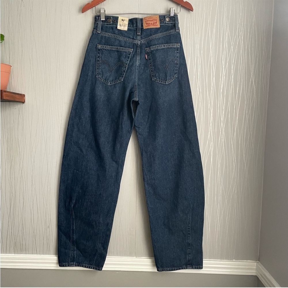 NWT Levi's Cinch Barrel Jeans - Picture 9 of 13